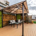 Urban Chic Terrace & View By Pikhost Tiran