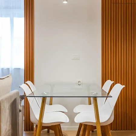 Daire Urban Chic Terrace & View By Pikhost *